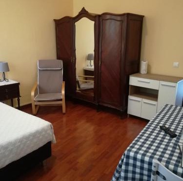 Charming Studio in Funchal with a Lovely Terrace – 20 m²