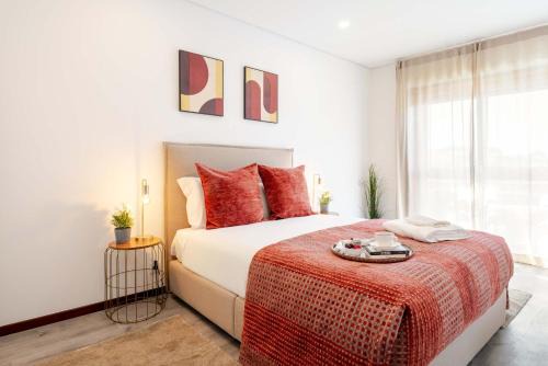 Bright & Spacious Flat with Balcony by HostWise