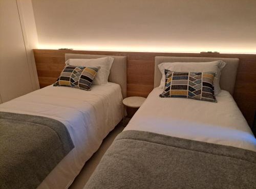 Beachfront 3bdr apt on Marginal Boulevard in Alcobaca