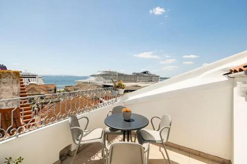 Rooftop in Alfama - Little Triplex