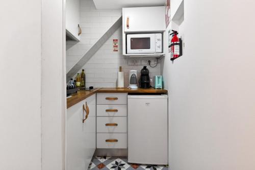 Studio Basement flat in the heart of alfama