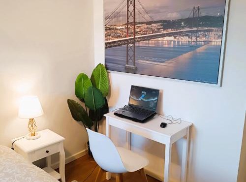 Lisbon Relax Pool Apartment - Free Parking Garage
