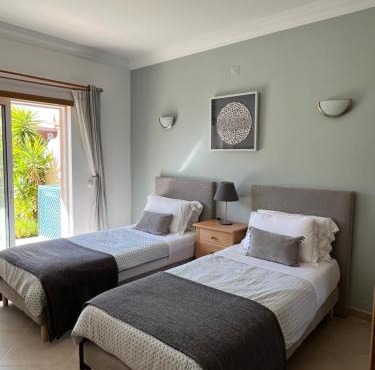 Luxury apartment with free use of pool, gym and spa in Lagos