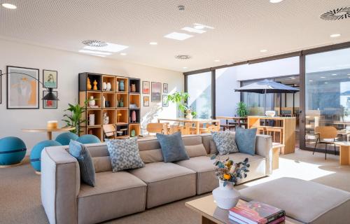 BFRESH Hotel - Padel, Pool & Fitness - Adults Only in Porto