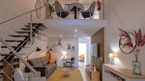 Amazing 3BDR Duplex in Lisbon by LovelyStay