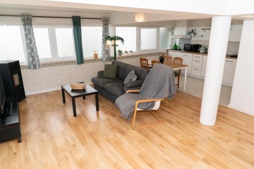 2 Bedroom Apartment House - Sol do Murtal