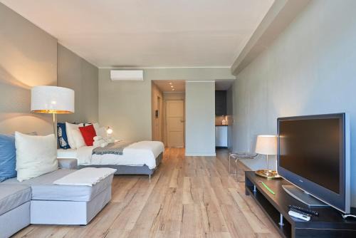 Estoril BeachFront Balcony apartment